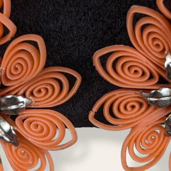 V. 50s Floral Ear Climber Earrings - Picture 4 of 7